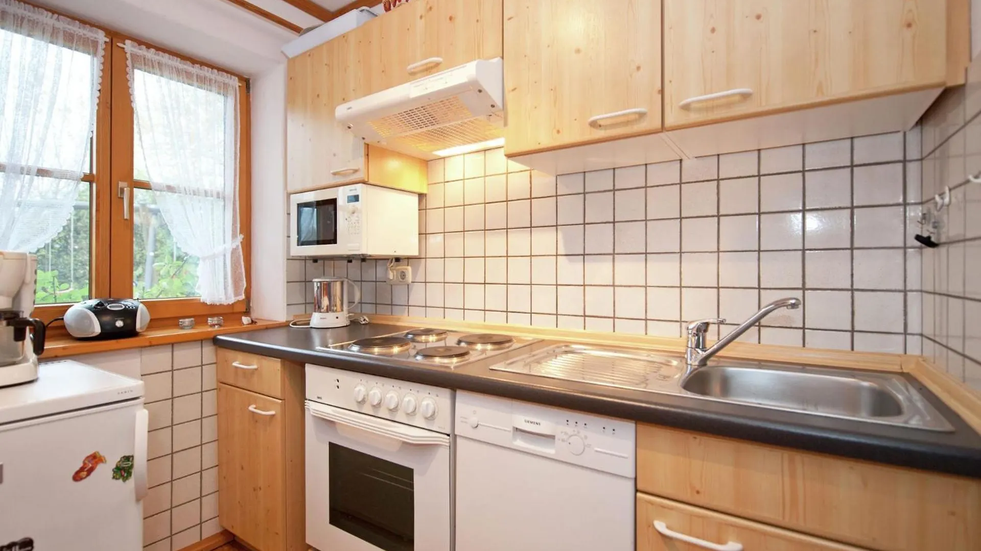 Spacious Apartment Near The Ski Area 슈타인가덴