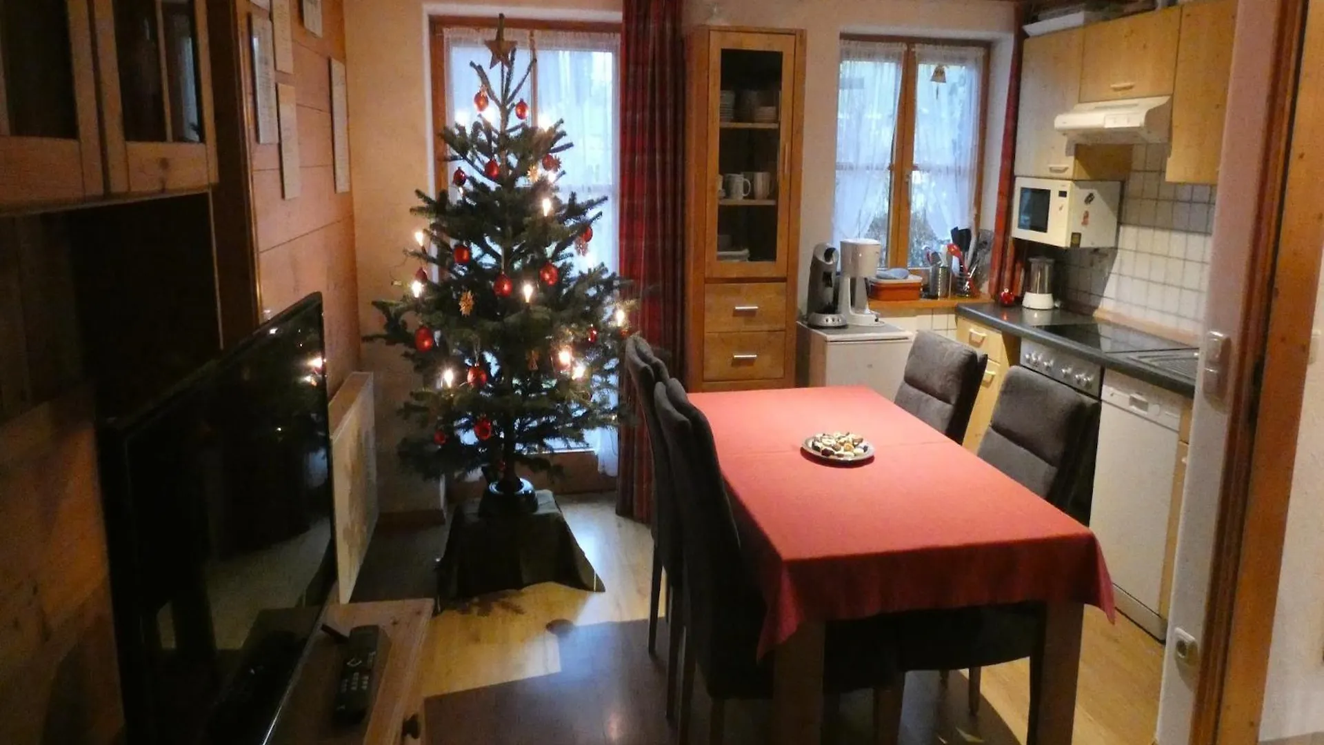 Spacious Apartment Near The Ski Area 슈타인가덴